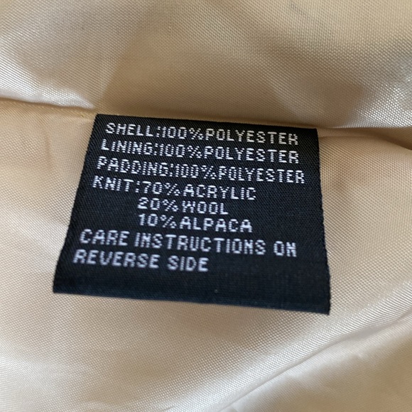 MontanaCo Black & Tan Vest w / Faux Fur - Picture 5 of 6